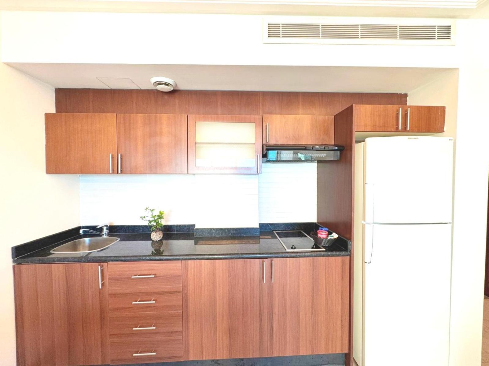King Suites Hotel Бейрут Екстер'єр фото