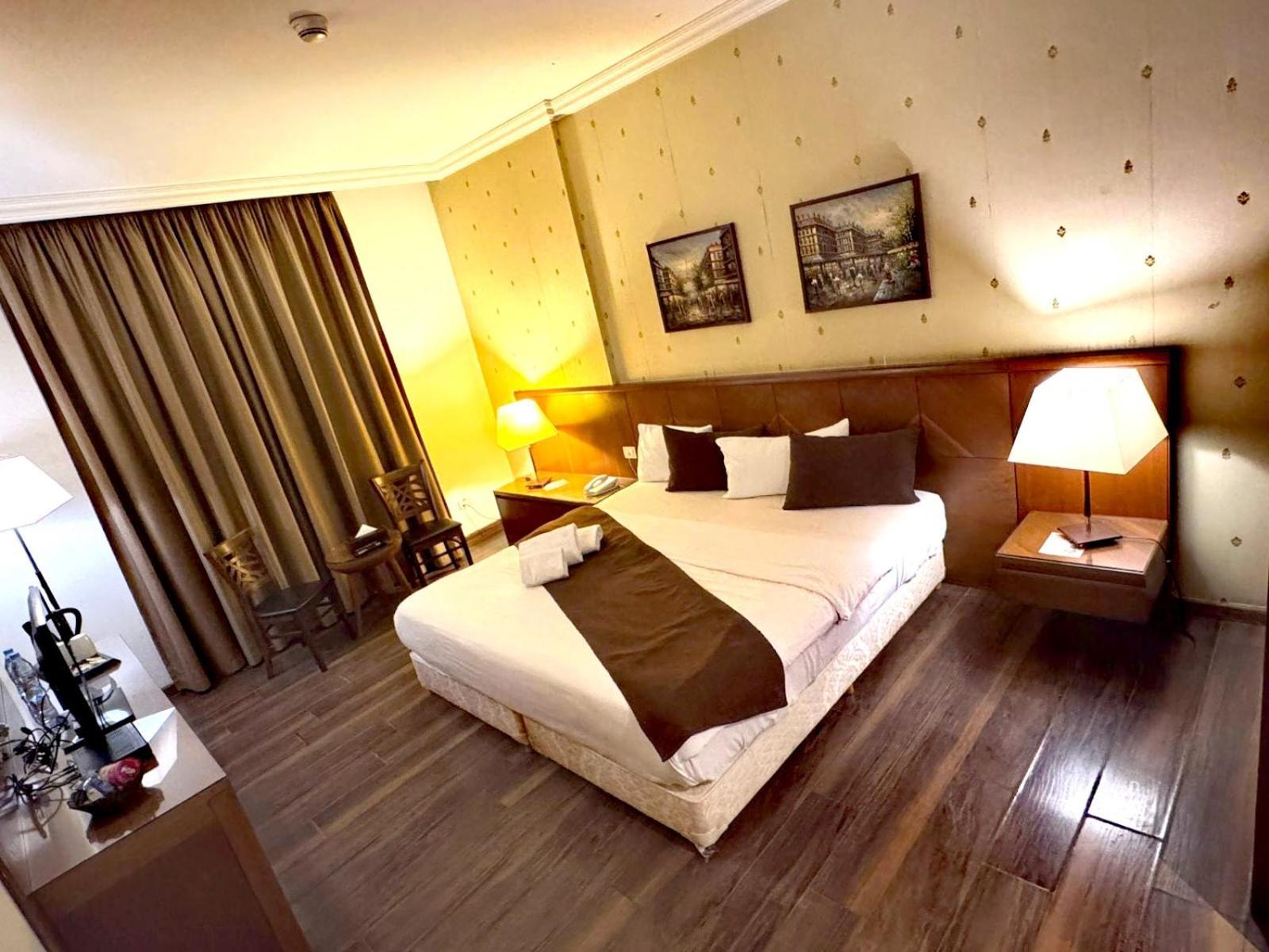King Suites Hotel Бейрут Екстер'єр фото