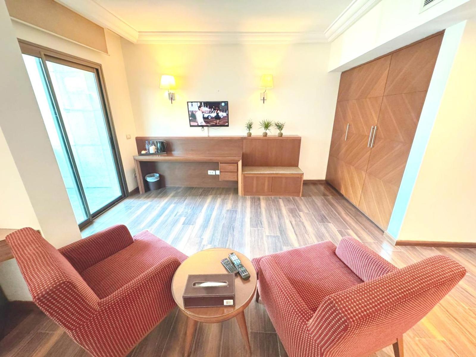 King Suites Hotel Бейрут Екстер'єр фото